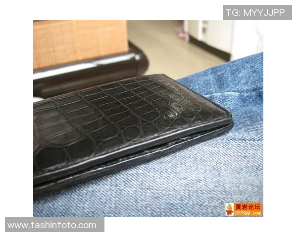 时尚男款大学生球星足球钱包卡包 多功能设计时尚实用 配件必备