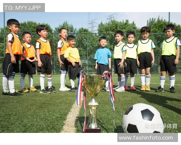 萌系足球球星闪耀绿茵展现独特魅力引爆球迷热情